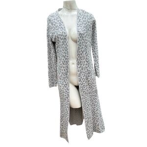Kaisley Gray Leopard Print Women's Long Sleeve Cardigan Sweater, size small
